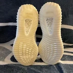 Adidas Yeezy boost 350 v2 static reflective size 11.5 Vnds Yeezy Boost 350 V2 Black Reflective for Sale | Authenticity  main image 2